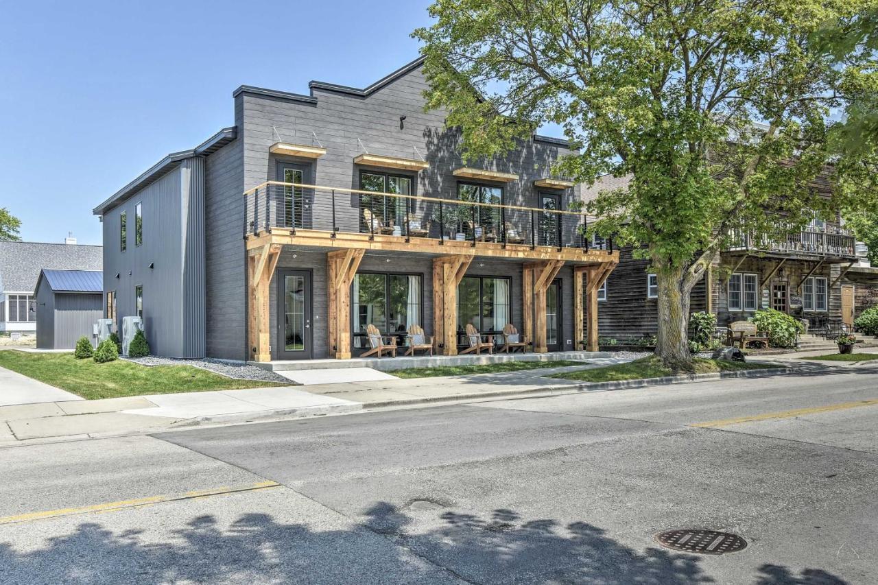 Elkhart Lake Townhome - 3 Mi To Road America! Exterior photo